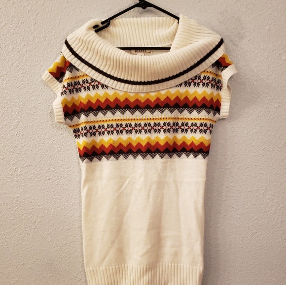 DECREE SHORT SLEEVE FAIR ISLE SWEATER TUNIC - Picture 1 of 4